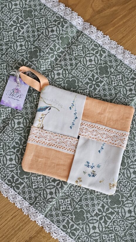 Silto trauku turētājs