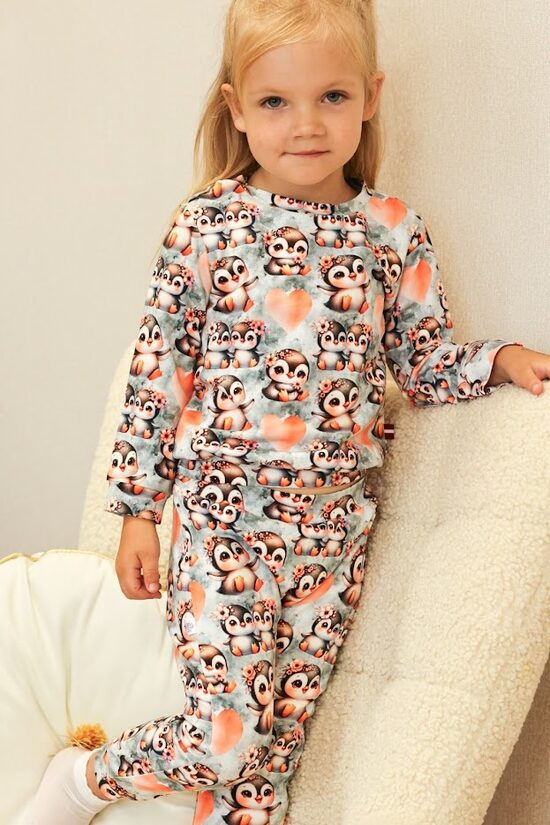 Brīvā laika komplekts bērnam ar pūcīšu rakstu