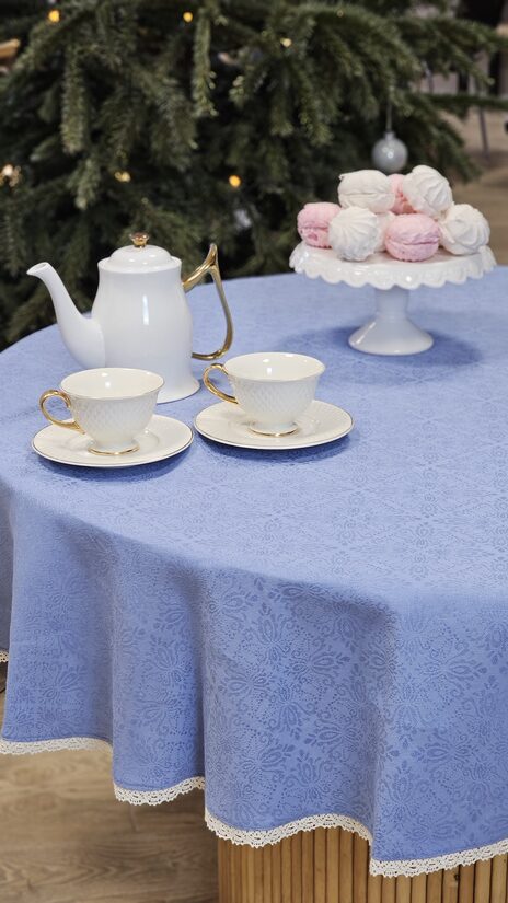 Apaļā galda lina galdauts zils ar mežģīni 