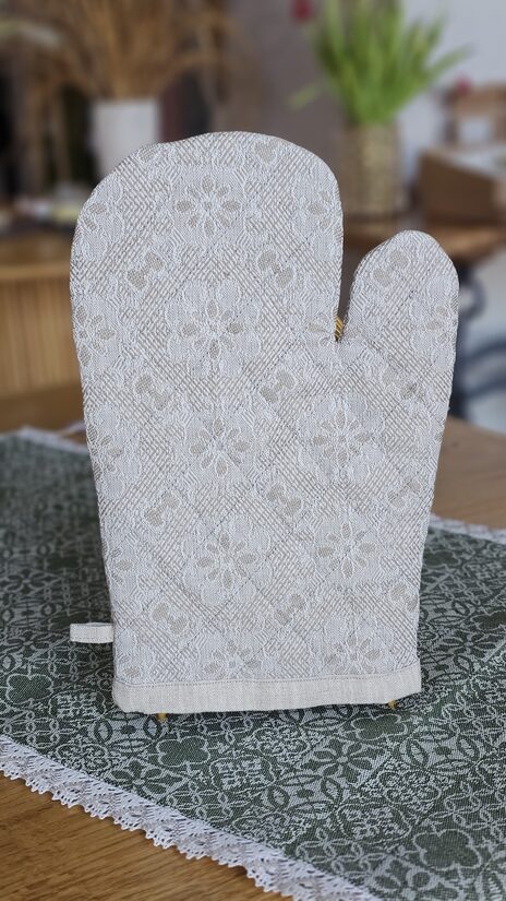 Virtuves cimds ar ziedu rakstu