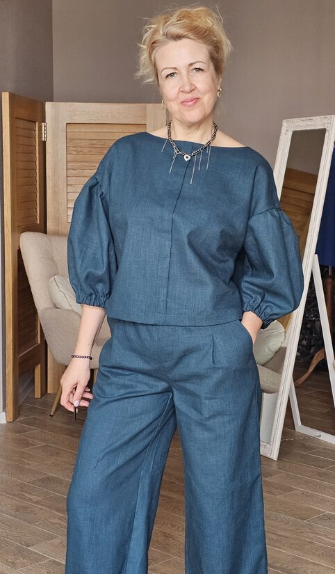 Lina kostīms jūras tumši zaļš, 38-40 izm.